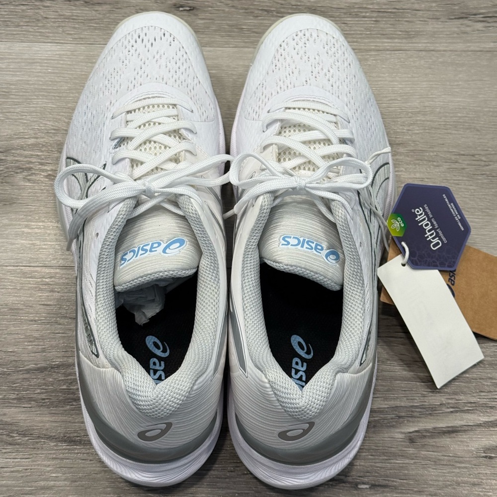 ASICS Sky Elite FlyteFoam Volleyball Shoes Women’s Size 12 White/Silver NWT - Picture 11 of 13